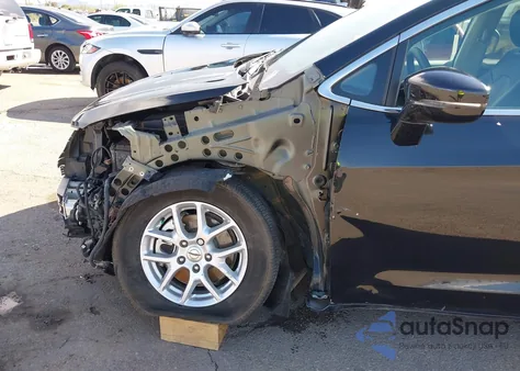 2022 Chrysler Pacifica Touring L z USA, uszkodzony, nr VIN 2C4RC1BGXNR151939